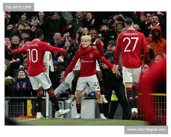 曼联球迷对球队近期复苏表现出积极乐观态度 曼联球迷对球队近期复苏表现出积极乐观态度